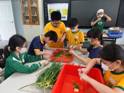 114食農教育-種蔥製成蔥油餅圖片